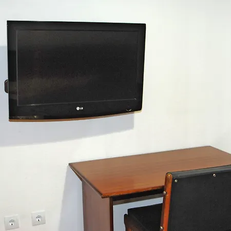 Готель Santacruz Ов'єдо