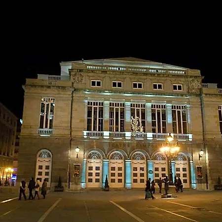 Santacruz Szálloda Oviedo