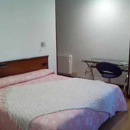 Santacruz Szálloda Oviedo