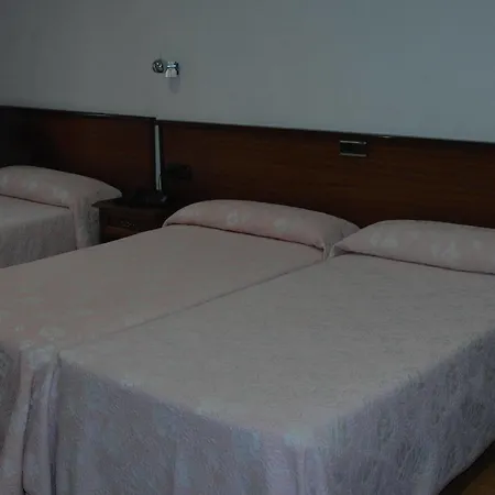 Hotel Santacruz Oviedo
