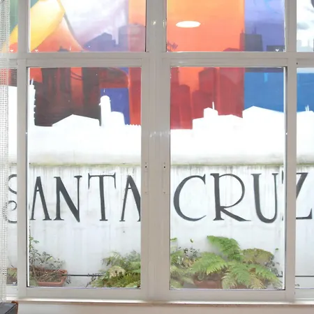 Santacruz Hotel *