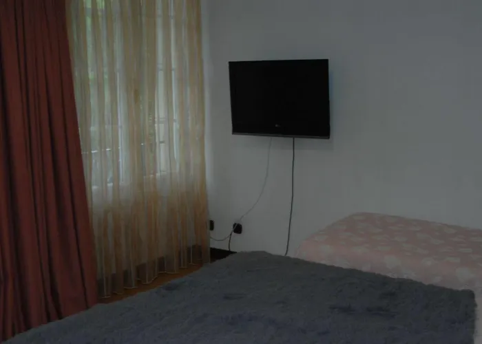 Otel Santacruz Oviedo